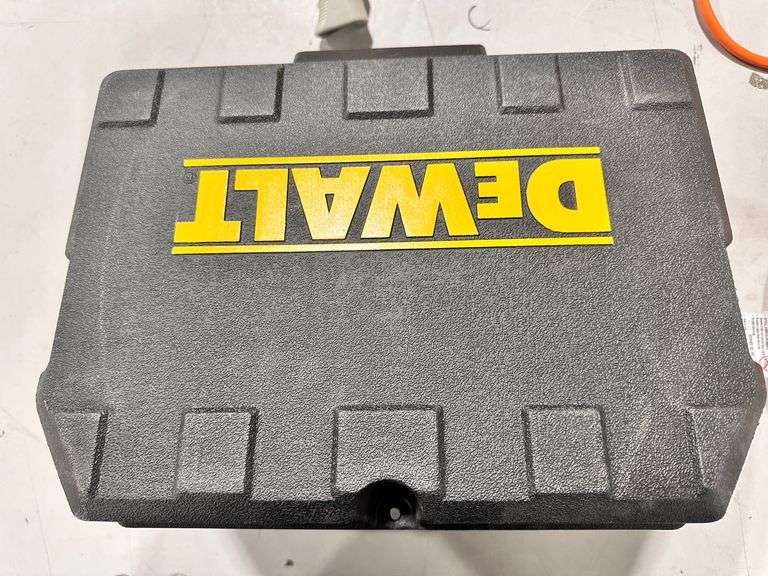 DEWALT 20V Green Cross Line Laser Level (Tool-Only)