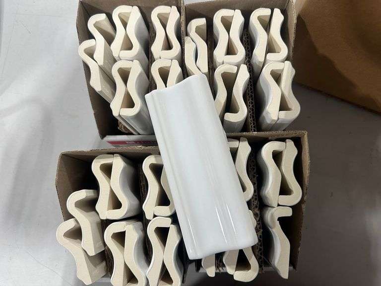 Daltile Restore Bright White Glazed Ceramic Chair Rail Trim Tile