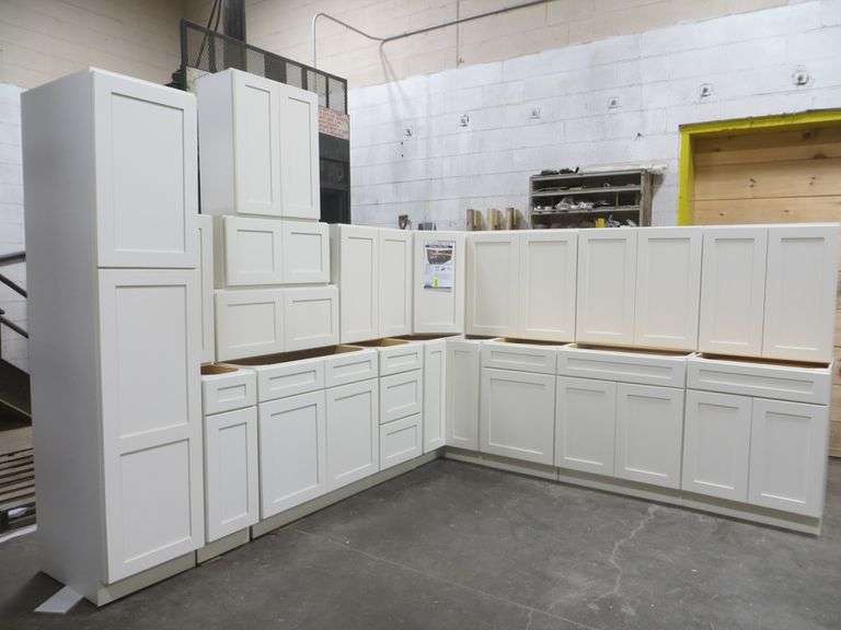 Arcadia Linen Kitchen Cabinet Set 12'x15'