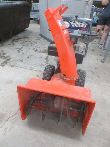 Ariens 8524 Snow Blower - 24"