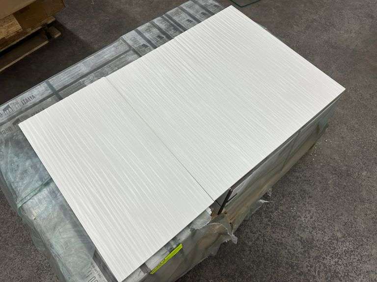 Aqua White 3D Ceramic Wall Tile, Matte, 11MMx12"x22"