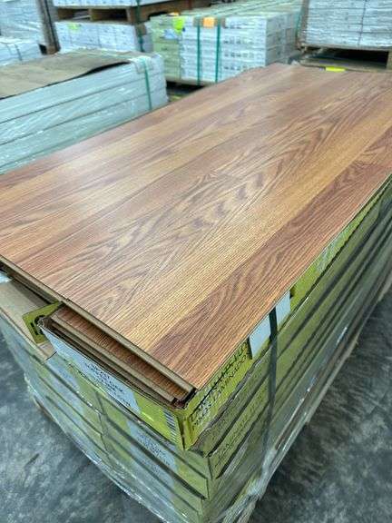 Toffee Oak Laminate Flooring 12mmx8"x48"