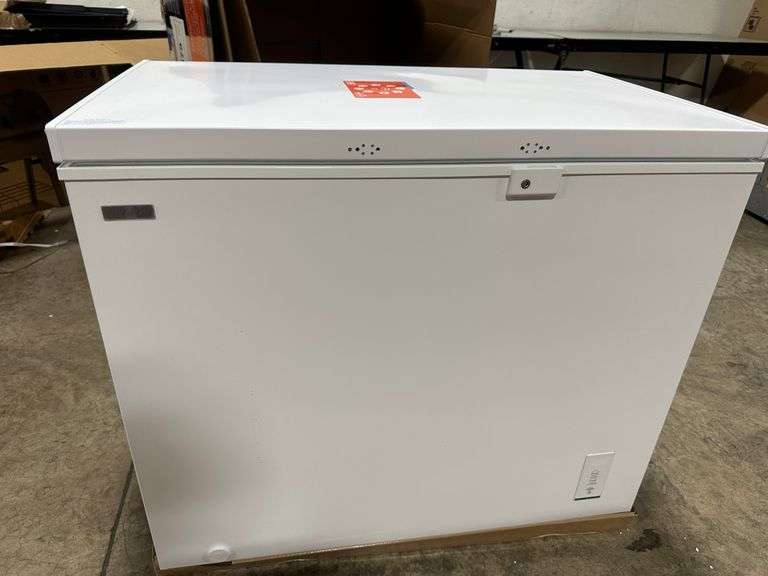 Vissani 8.8 cu. ft. Convertible Chest Freezer