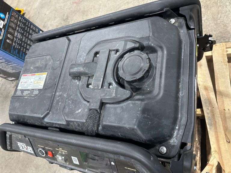 NorthStar Quiet Armor Commercial-Grade EFI Portable Generator