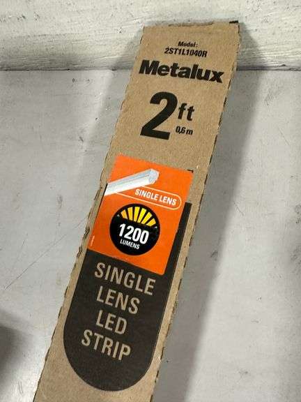 2 ft. single lens LED strip light
