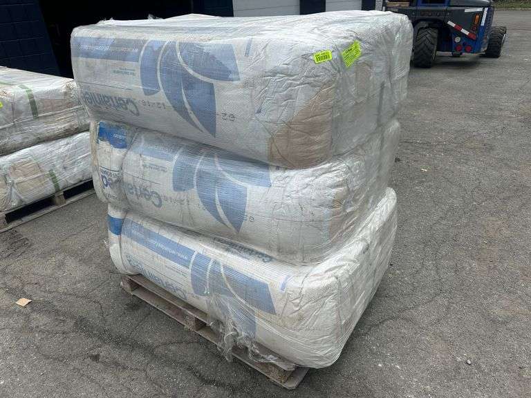 R-25 Unfaced Bagged Fiberglass Insluation