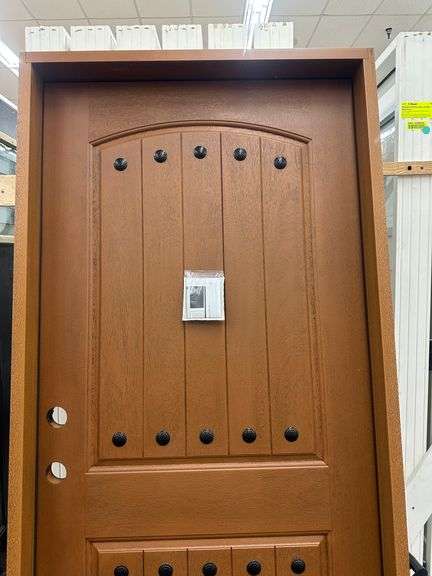 Medium Walnut, Ext Fiberglass, 200PP Plank Panel W/Clavos, 36"x80" RH