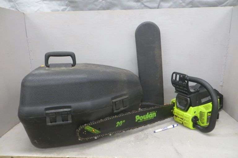 Poulan Chainsaw w/ Hard Case