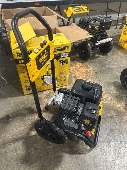 3400 PSI 2.5 GPM Gas Cold Water Pressure Washer
