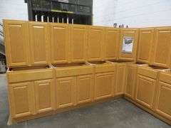 Regal Oak Kitchen Cabinet Set 12'x15'