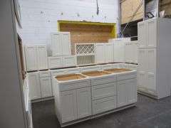 Arcadia Linen Kitchen Cabinet Set 10'x16'x10'