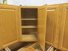 Regal Oak Kitchen Cabinet Set 12'x15'