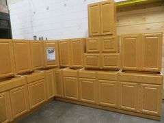Regal Oak Kitchen Cabinet Set 12'x15'