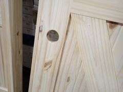 Unassembled Interior Knotty Pine Door 30"x80" LH