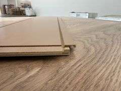 Haybridge Oak Laminated Flooring 10mmx7"x25"