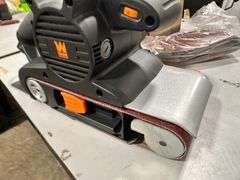 WEN 4"x 24" variable Speed Handheld Belt Sander