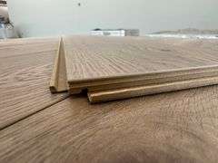 Haybridge Oak Laminated Flooring 10mmx7"x25"
