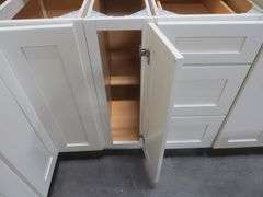 Arcadia Linen Kitchen Cabinet Set 10'x16'x10'