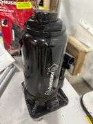 Husky 30 Ton bottle Jack