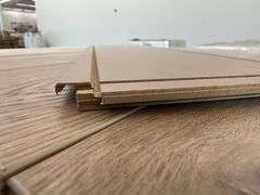 Haybridge Oak Laminated Flooring 10mmx7"x25"