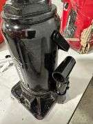 Husky 30 Ton bottle Jack
