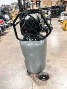 KLUTCH 29 gallon air compressor