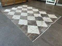 Area Rug 9'x12'