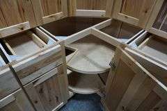 Frontier Shaker Kitchen Cabinet Set 10'x14'x10'