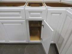 Newport White Kitchen Cabinet Set 10'x14'x10'