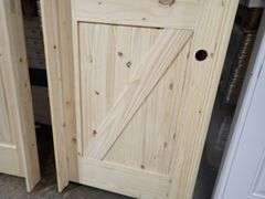 Unassembled Interior Knotty Pine Door 30"x80" LH