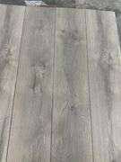 Anniston Oak Laminate Flooring  7MMx8"x51"