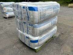 R-25 Unfaced Bagged Fiberglass Insluation