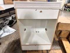 Glacier Bay 25 in. Single Sink White Bath Vanity with Cultured Marble Top