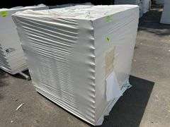 Tapered Poly Iso Insulation, Tapers 1/2"-2 1/2",1/2" Slope