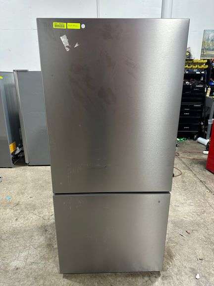 Forno Milano 31 in. Bottom Freezer Right Swing Door 17.2 cu. ft.