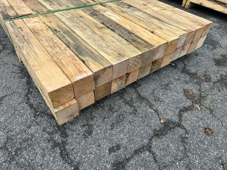 Ponderosa Pine Dimensional Lumber 4"x4"x8'