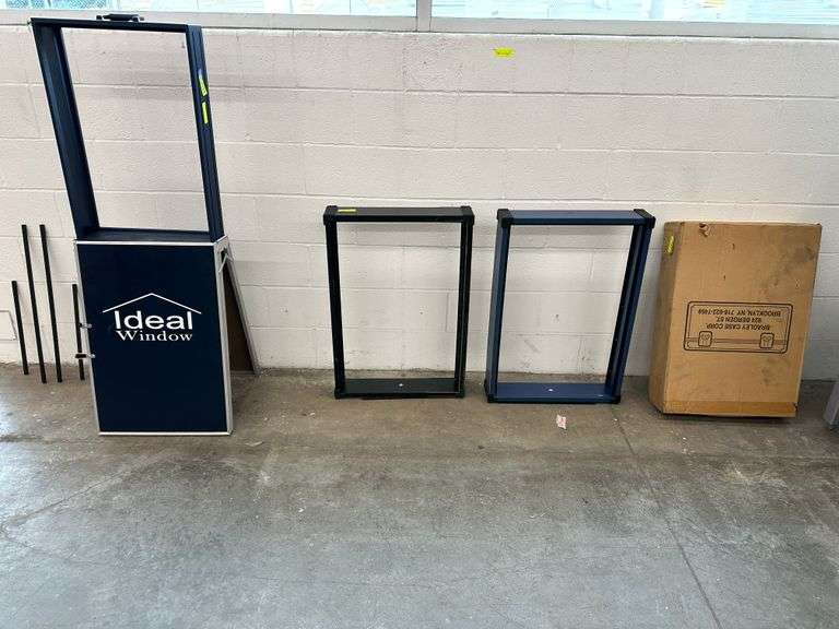 4 Window Display For 20"x30" Windows