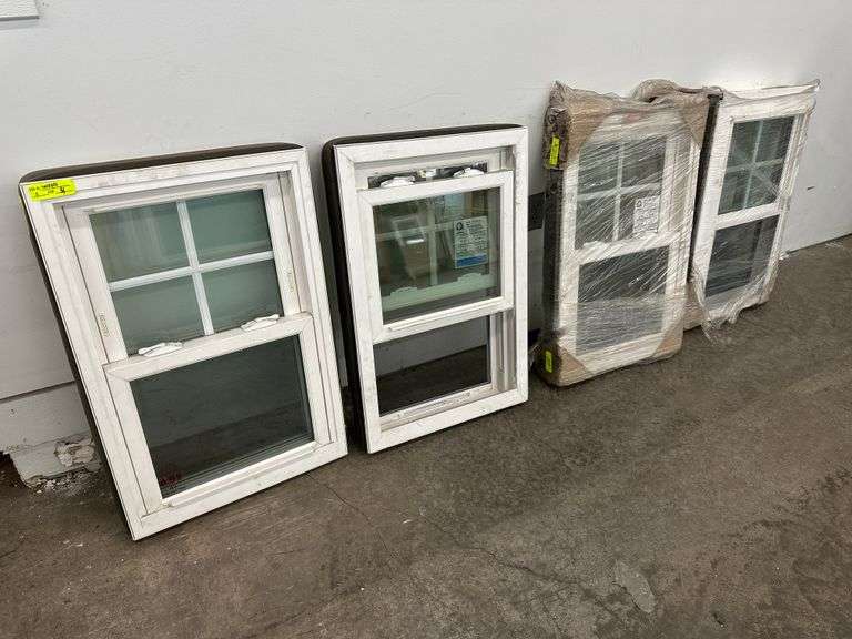 4 White Vinyl Double Hung 4 Lite Windows 20"x30"