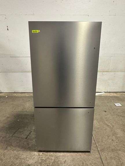 Forno Milano 31 in. Bottom Freezer Left Swing Door 17.2 cu. ft.