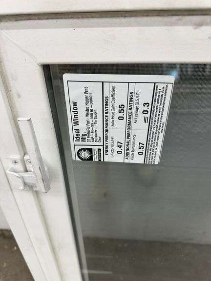 White Vinyl Beveled Casement Window 30"x18.5"