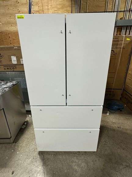 Forno Espresso Moena 36-inch 19.2 Cu.ft French Door Refrigerator in White with Antique Brass Handle