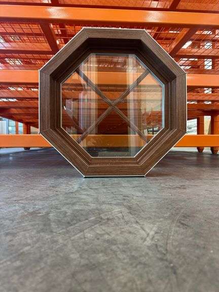 Cherry/White Vinyl Octagonal Window 21.5"x21.5"