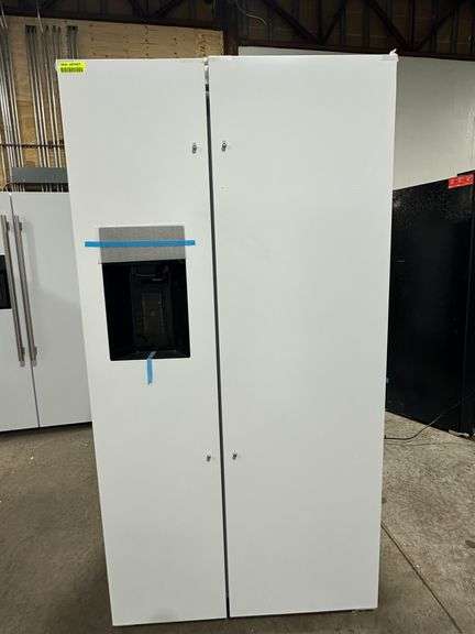 FORNO Espresso Salerno 36" 20 cu. ft. Side-By-Side Refrigerator with Water and Ice Dispenser in Whit