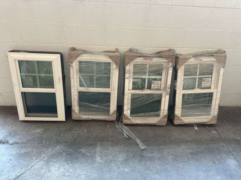 4 White Vinyl Double Hung 4 Lite Windows 20"x30"