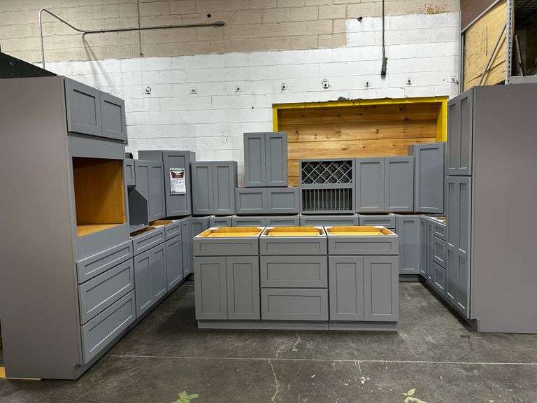 Pacific Gray Kitchen Cabinet Set 10'x16'x10'