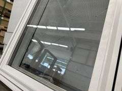 White Vinyl Chelsea Casement Window 15 9/16"x25 9/16"