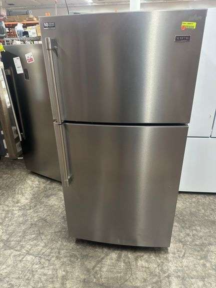 Maytag Refrigerator with top Freezer