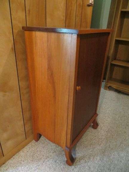 Wooden 1 Door Cabinet 36x20x15"