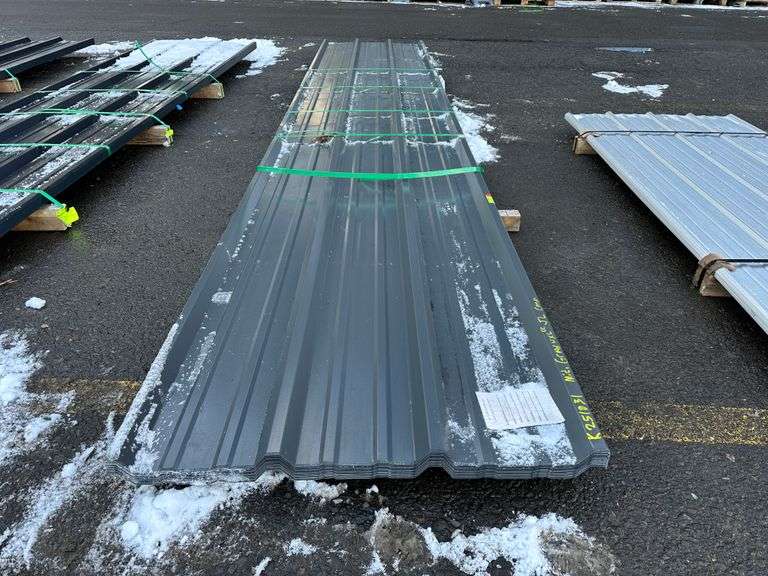 Midnight Gray Corrugated Metal R-Panel 3'x16'