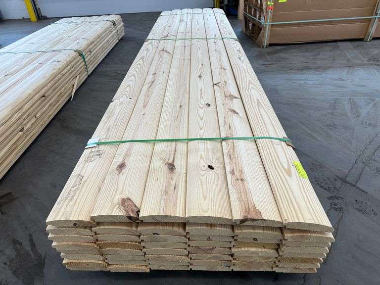 Southern Yellow Pine D-Log Siding 2"x8"x14'